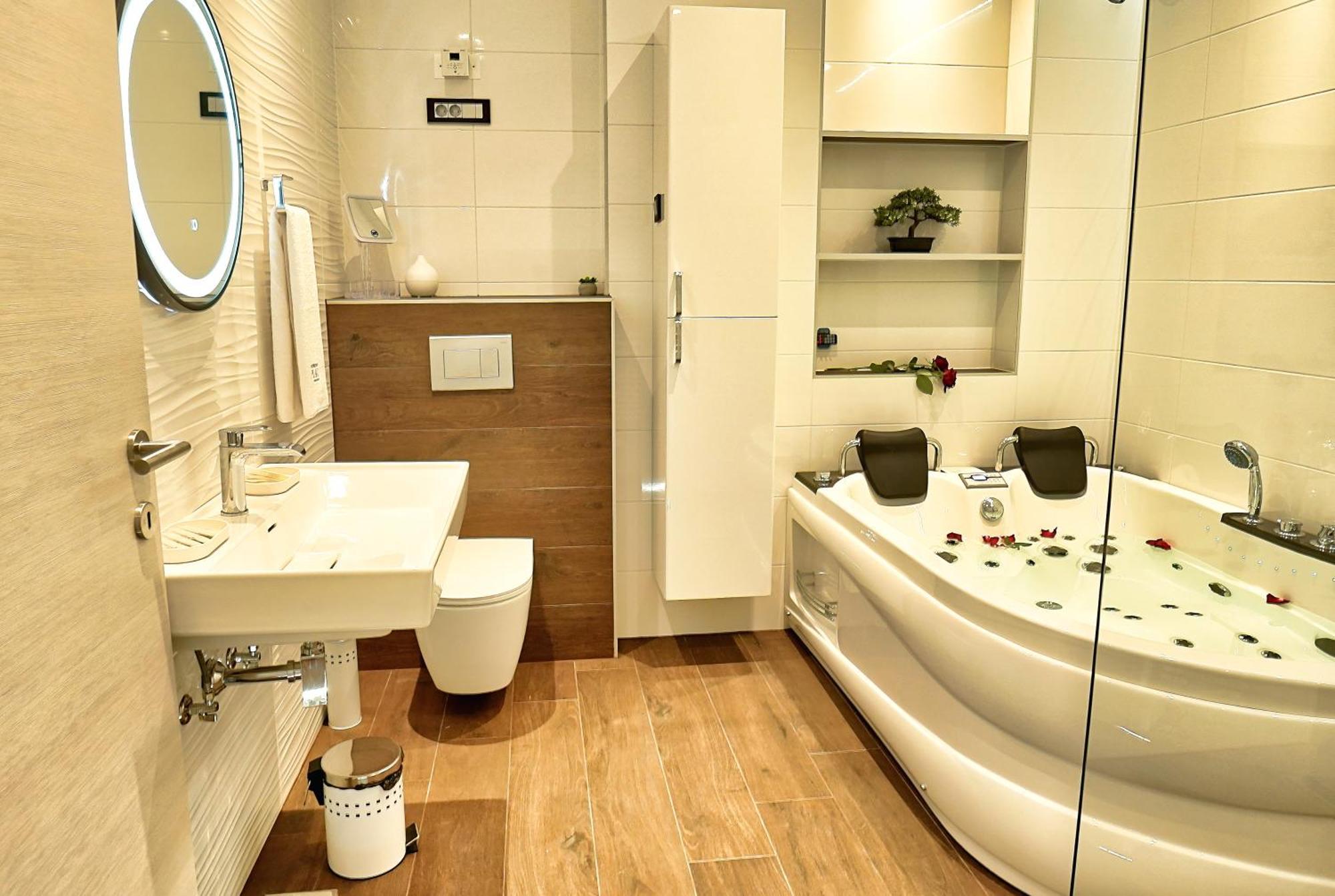 Apartments Lipa Plac Постойна Екстериор снимка